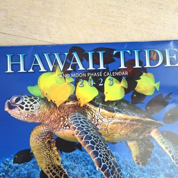 2 Hawaii Tide Moon Phase Calendars 2023/2024 Featuring Marine Life Photography - Picture 3 of 16